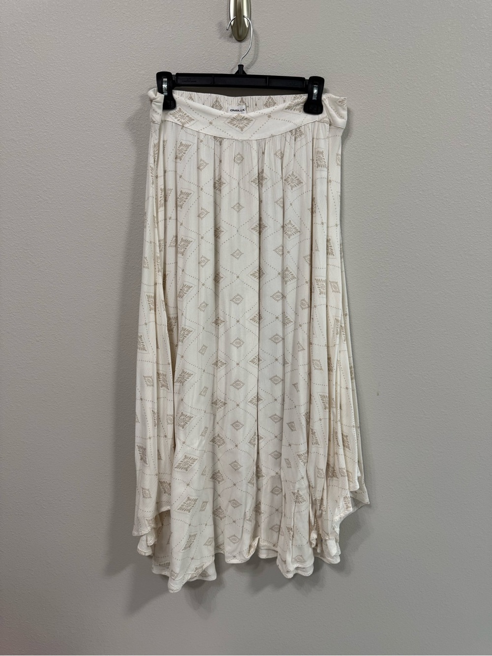 O’Neill Marnie Sabrina Tile Maxi Skirt Size M Boho Flowy Cream - Picture 5 of 5
